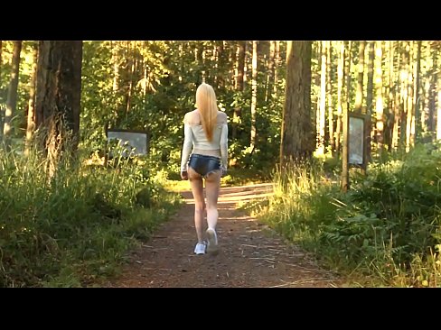 ❤️ Una bella dona es mou lentament, no un vídeo nu ️❌ Porno al ca.centr-klassiki.ru